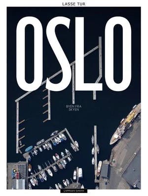 Omslag: "Oslo : : byen fra skyen" av Lasse Tur